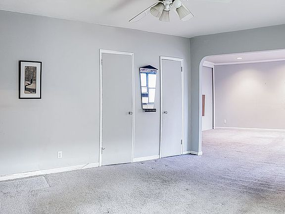 3rd image of 58 Grace Ave APT 3M
