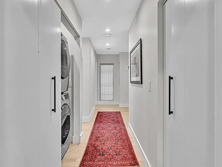 1740 Poinsettia Dr — Photo 11