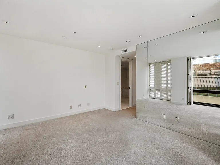 611 Washington St #2305 — Photo 12