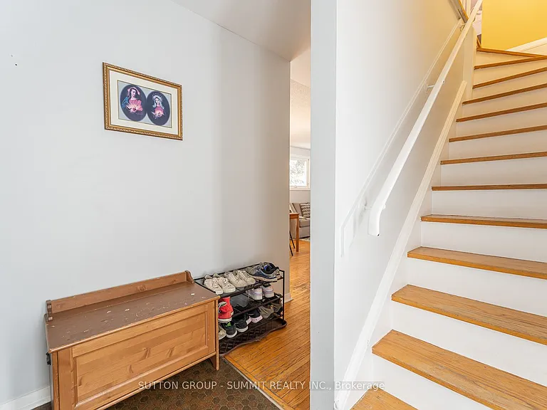 206 6th Ave E — Photo 3