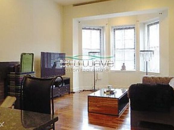 557 Columbus #102 Boston - South End Unit Photo 2