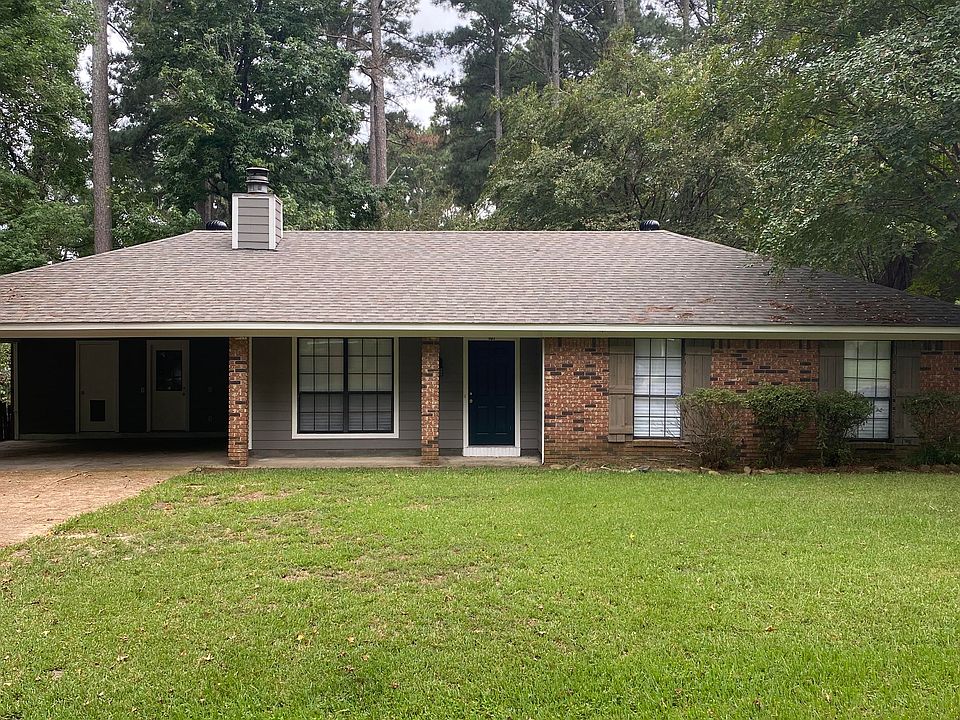 1st image of 107 Wildwood Ln