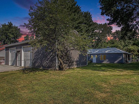 2nd image of 55271 Currant Rd