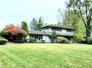17250 S Park Blvd, Shaker Heights, OH