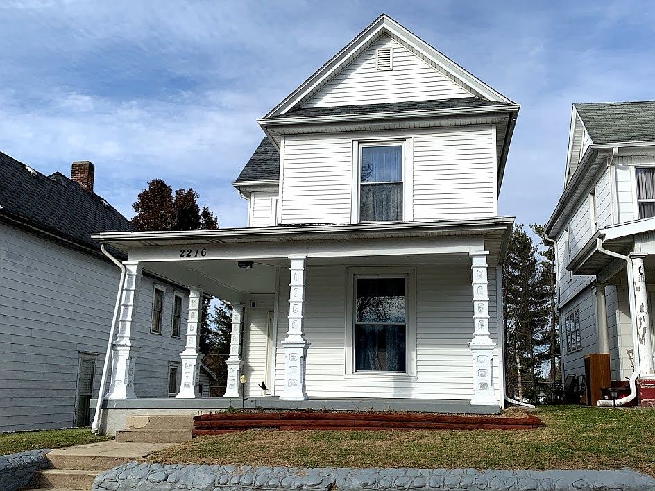 1st image of 2216 Spear St