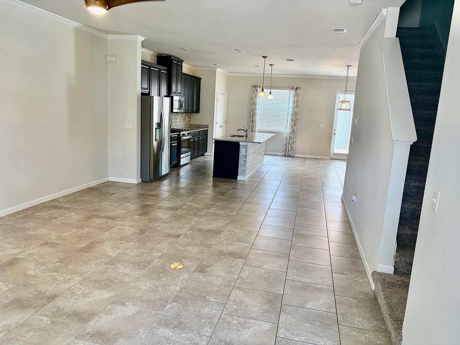 2421 Hearth Dr — Photo 2