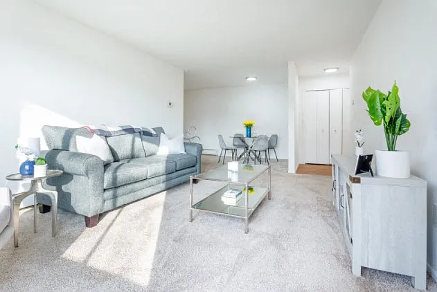 Dearborn View Apartments - Inkster, MI — Photo 5
