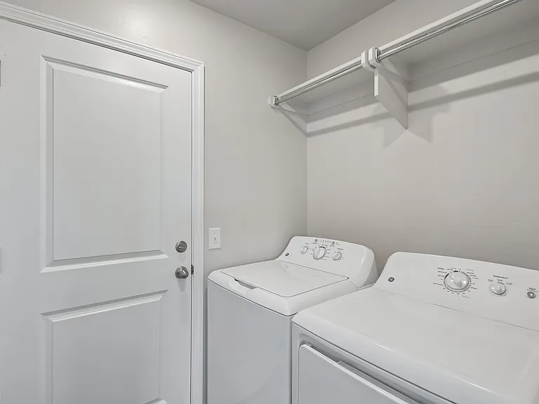 Enclave Estates — Photo 23