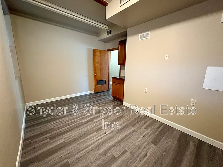 777 W Market St #C-2 — Photo 15