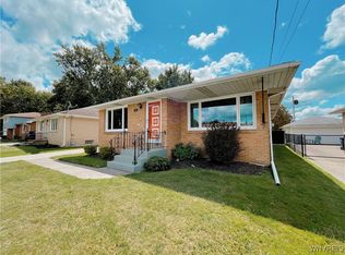 85 Barlow Ave, Lackawanna, NY 14218