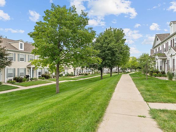 3rd image of 713 Cobblestone Way