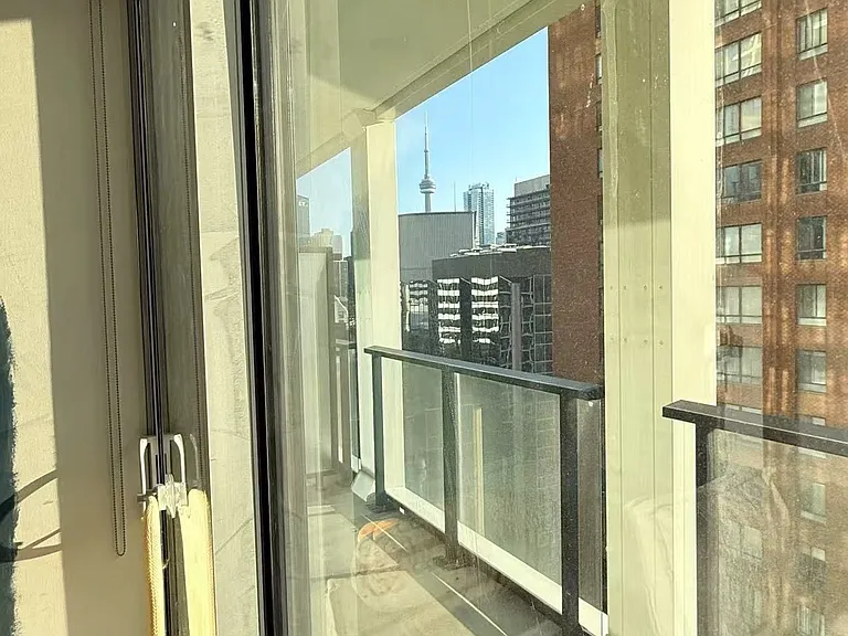 20 Edward St #1414 — Photo 14