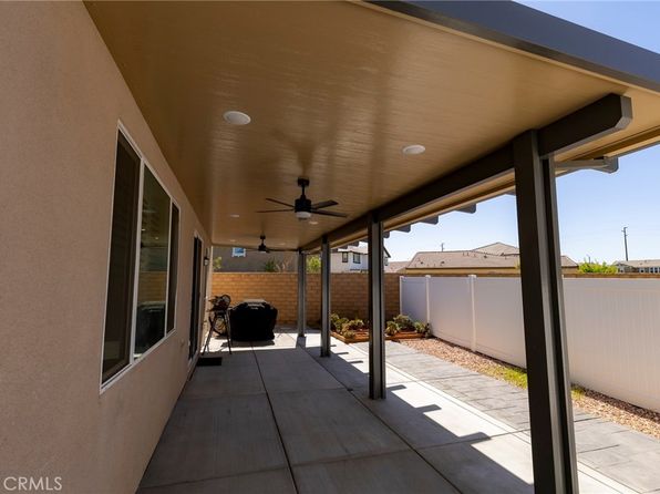 1669 Gold Medal Ln, Redlands, CA 92374