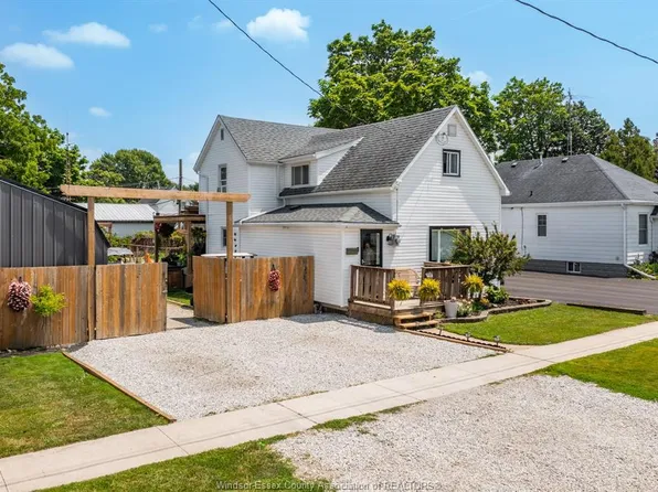 31 Forhan St, Chatham Kent, ON N8A 3S4