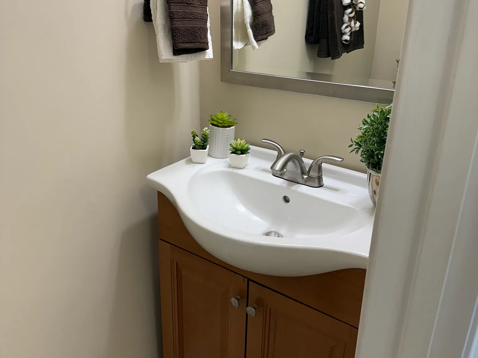 2 bed, 1.5 bath, 1120 sqft, $1,875 — Photo 3
