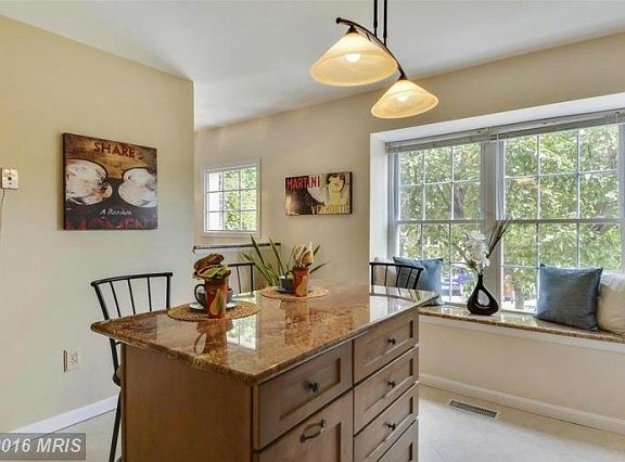 4th image of 5202 Leeward Ln