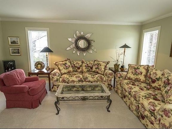 4th image of 1615 Barrington Woods Dr