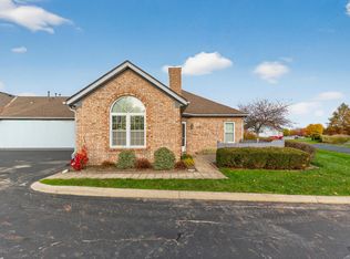 3822 Falls Circle Dr, Hilliard, OH 43026