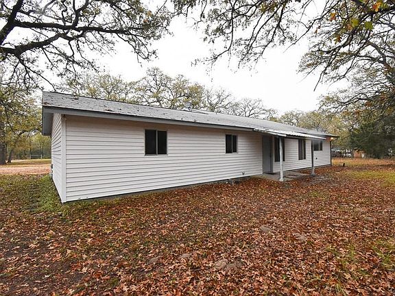 4th image of 380 Northwood Cir