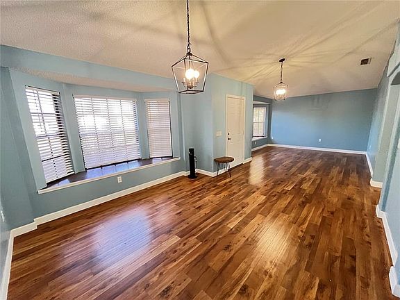 3rd image of 1609 Dublin Rd