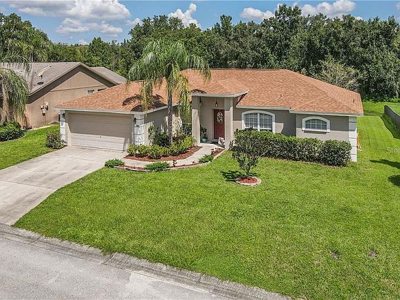 3rd image of 2636 Green Valley Dr