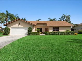 9946 Ortega Ln, Bonita Springs, FL 34135