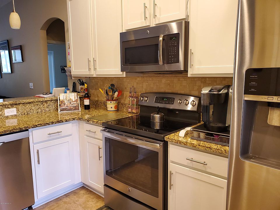 1st image of 79646 Plummers Creek Dr