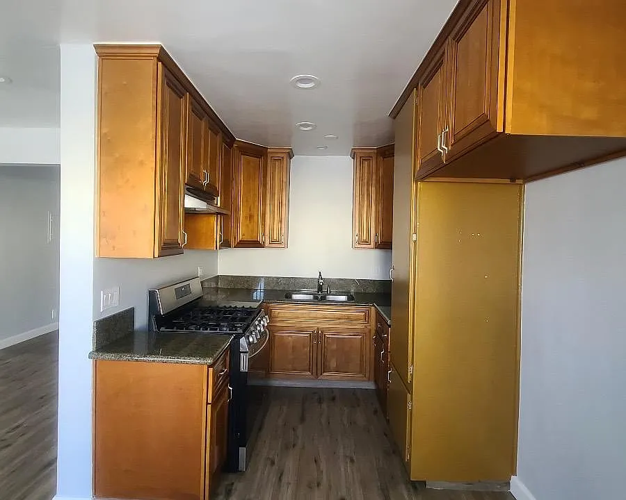 4303 W Adams Blvd #1