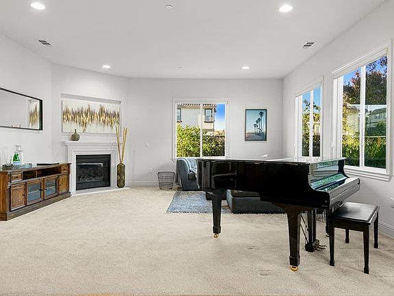 3rd image of 7517 Mindy Mae Ln