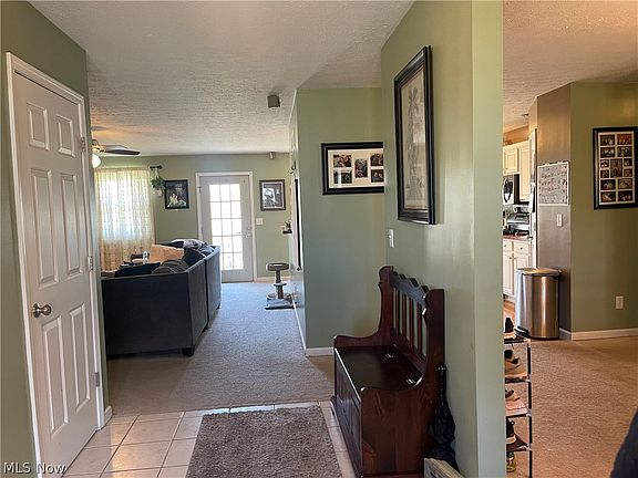 5th image of 313 Brooktree Dr