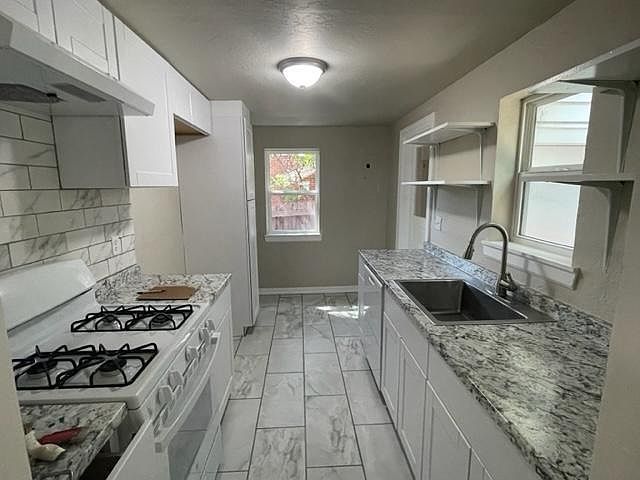 2nd image of 3421 NW 15th St