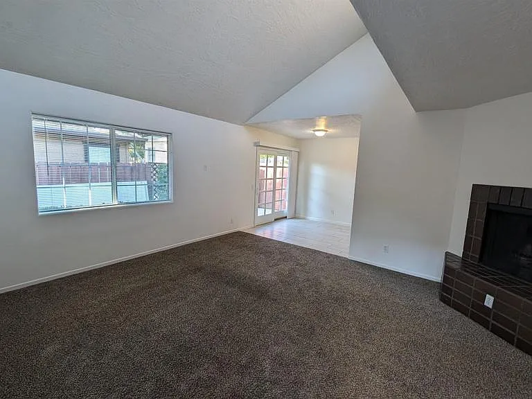 6843 Mohawk St #A — Photo 3