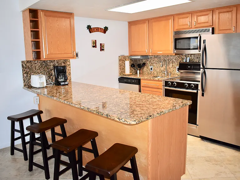 260 Southbay Dr #211 — Photo 10