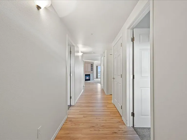 300 Col Point Dr #C-201 — Photo 23