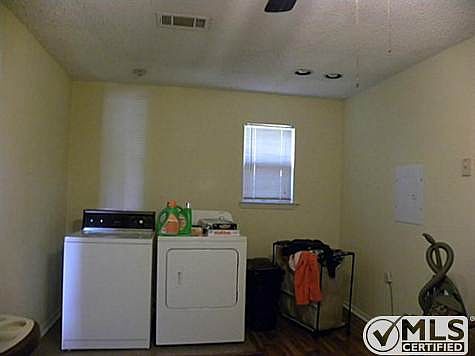 4th image of 207 Mesa Wood Dr