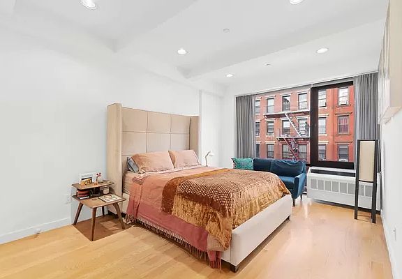 3rd image of 229 E 2nd St APT 4A