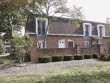 4th image of 2898 Chateau Cir