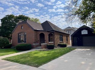 1922 10th St, Monroe, WI 53566