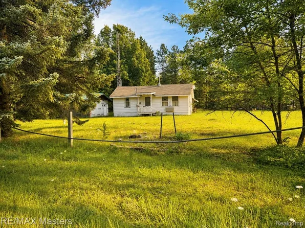 1401 Knott Rd, Luzerne, MI 48636