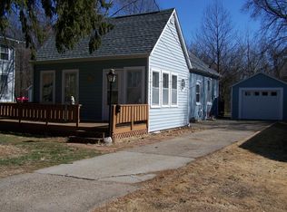 2236 S Main St, Burlington, IA 52601