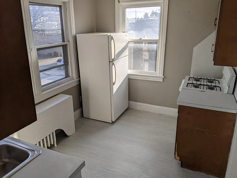 664 Madison Ave #2F — Photo 3