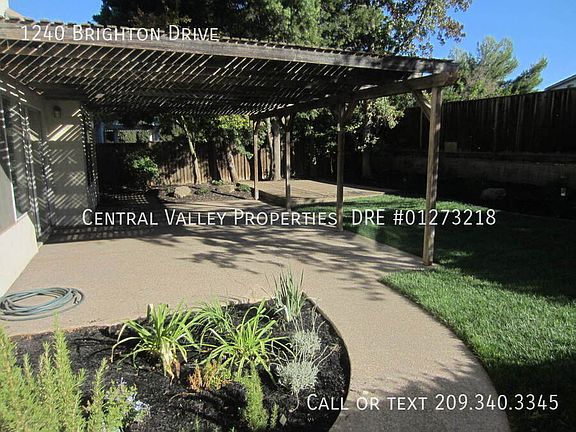 4th image of 1240 Brighton Dr