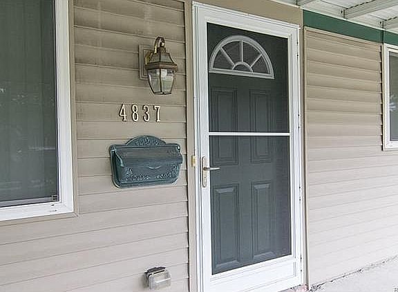2nd image of 4837 Clippert St