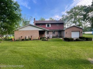 1551 Lakeview Dr, White Haven, PA 18661