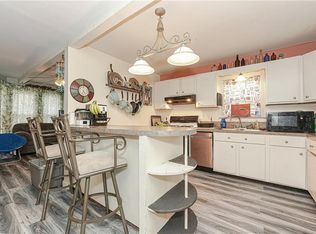 31 Wilson Ave, Woonsocket, RI 02895