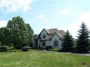 9560 Bay Hill Dr NE, Warren, OH