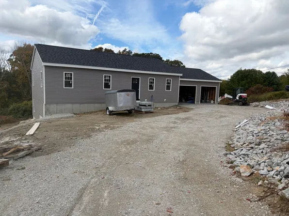 17 Piasta Rd, Dudley, MA 01571