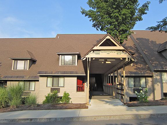 2nd image of 6C6 Sagamore Ln