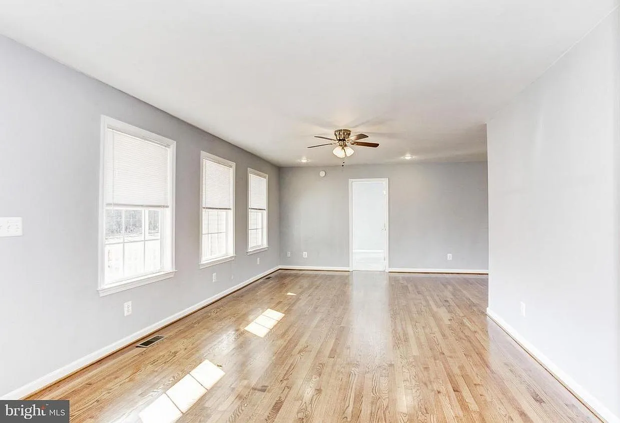 3 bed, 1550 sqft, $2,400 — Photo 1