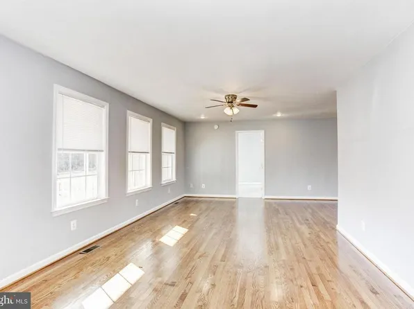 410 Richards Ferry Rd, Fredericksburg, VA 22406